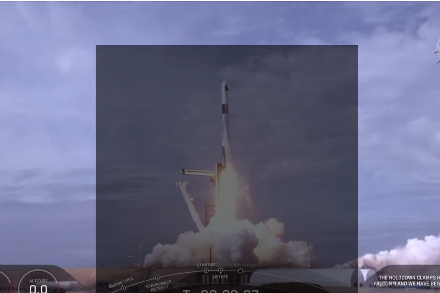 SpaceX Acil Durum Kaçış Sistemini Test Etti